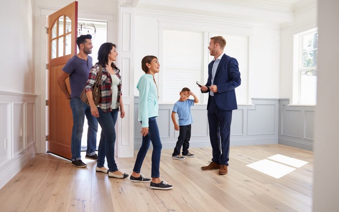 Top 5 Reasons to Work With a Real Estate Agent When Buying Your First Home